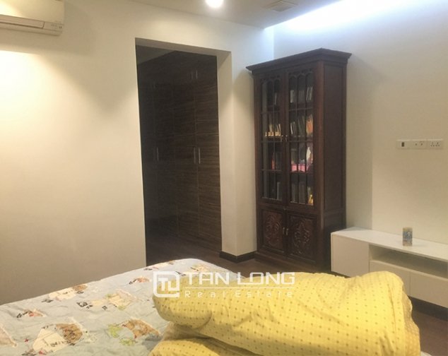 4 bedrooms Villa in Long Bien, Ha Noi, Vietnam No. 4782