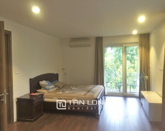 4 bedrooms Villa in Long Bien, Ha Noi, Vietnam No. 4782