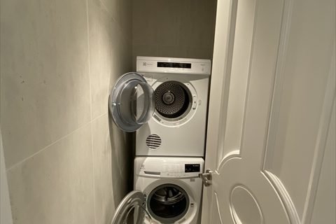 Studio Apartment in District 3, Ho Chi Minh, No. 18438 8