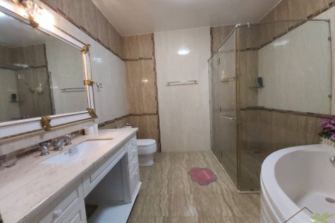 Вилла с 5 спальнями в Нячанг,  № 10600 11