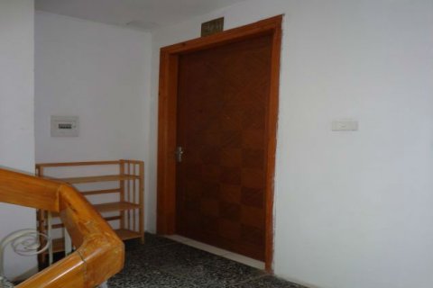 Квартира с 2 спальнями в Тэйхо, Ханой ,  № 5924