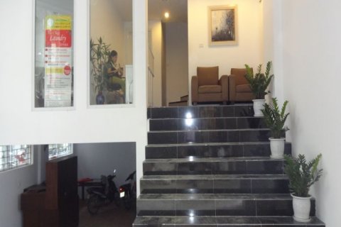 2 bedrooms Apartment in Tay Ho, Ha Noi, No. 6912