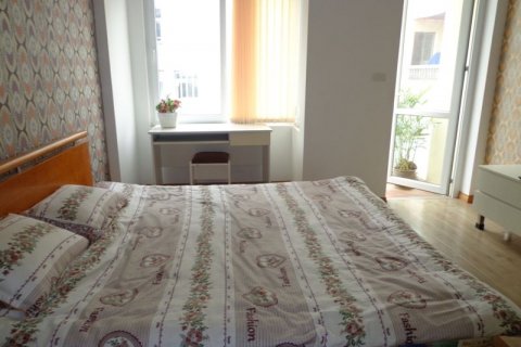 2 bedrooms Apartment in Dong Da, Ha Noi, No. 5628 8
