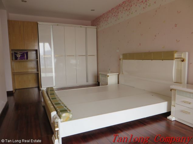 3 bedrooms Apartment in Cau Giay, Ha Noi, Vietnam No. 6696