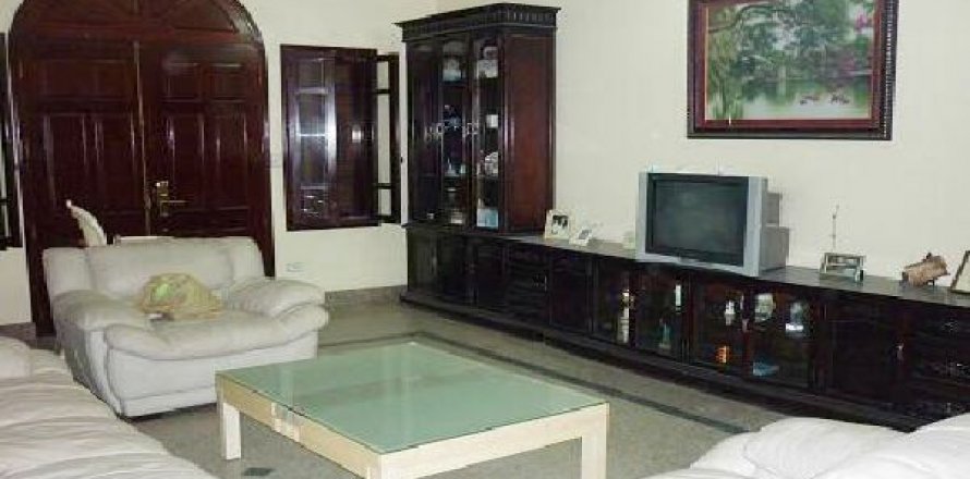 Вилла с 6 спальнями в Намтыльем, Ханой , № 8807