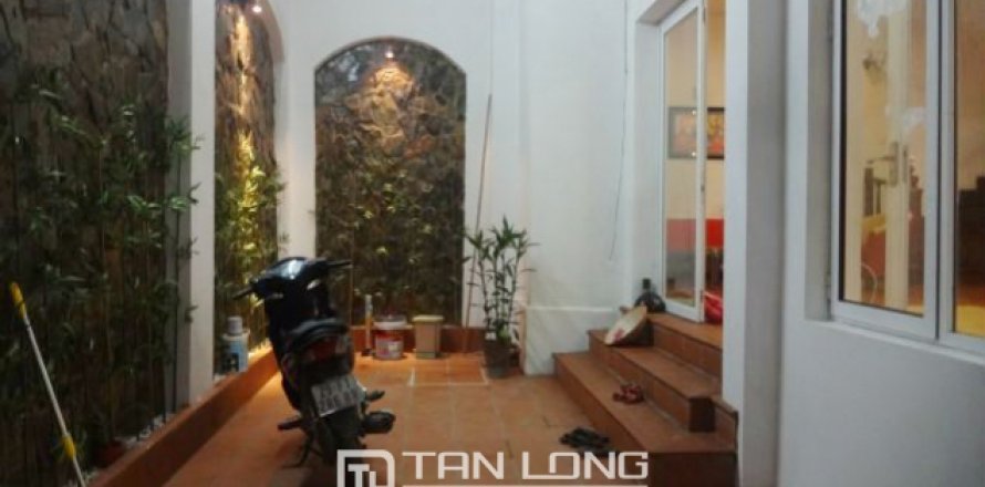 4 bedrooms House in Tay Ho, Ha Noi, No. 5120