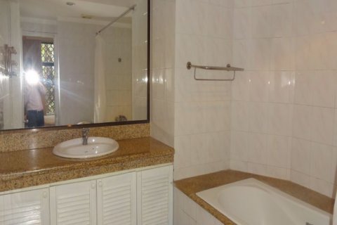 Квартира с 2 спальнями в Тэйхо, Ханой , № 5252 12