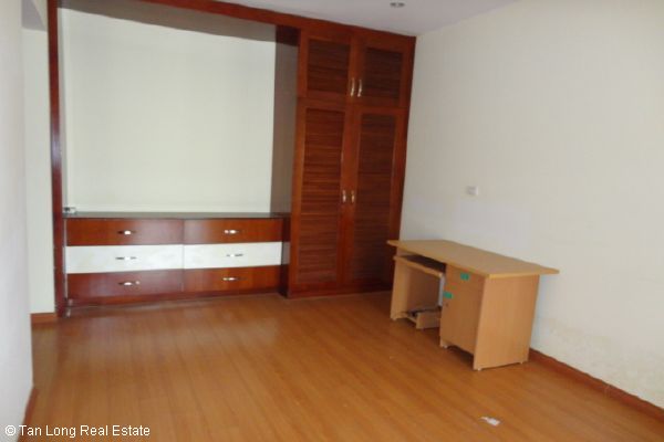 Квартира с 3 спальнями в Каузяй, Ханой, Вьетнам № 8108