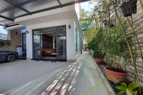 5 bedrooms Villa in Nha Trang, No. 28346 2