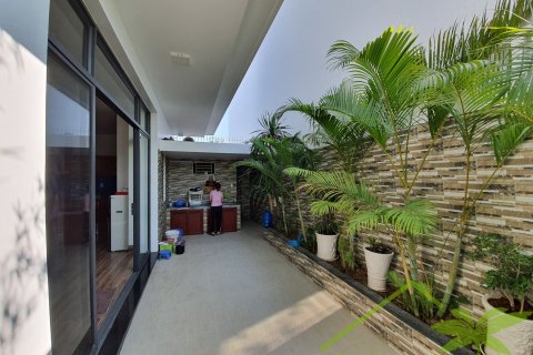 5 bedrooms Villa in Nha Trang, No. 28346 8