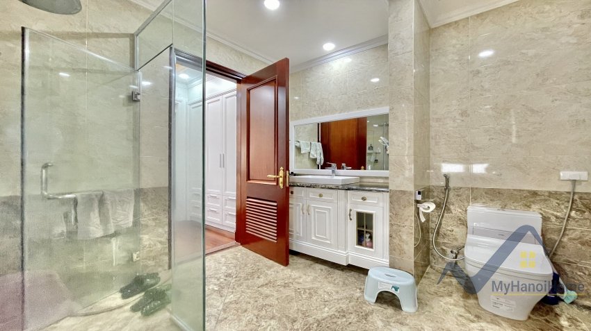 4 bedrooms Villa in Long Bien, Ha Noi, Vietnam No. 18900