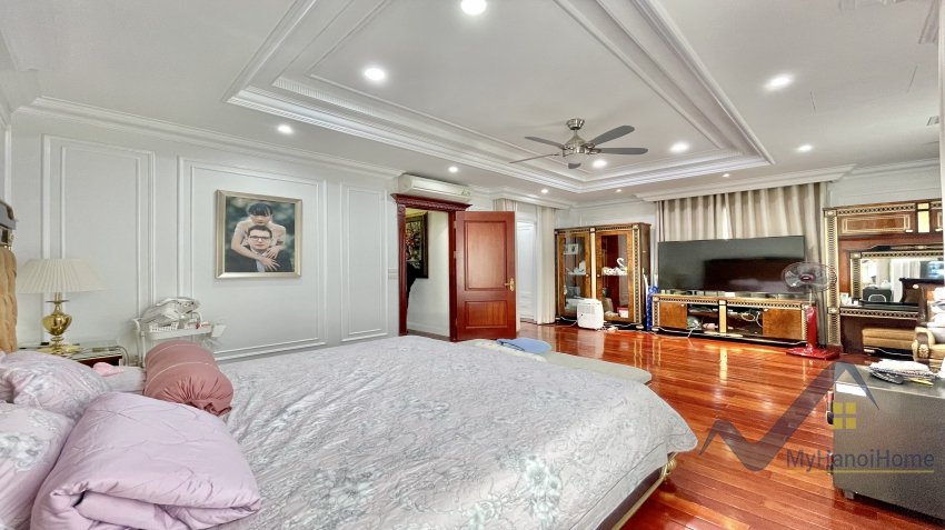 4 bedrooms Villa in Long Bien, Ha Noi, Vietnam No. 18900