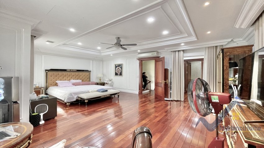 4 bedrooms Villa in Long Bien, Ha Noi, Vietnam No. 18900