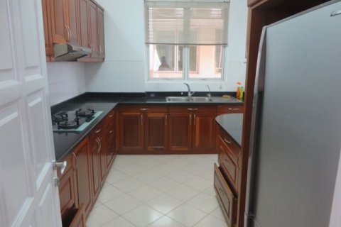 4 bedrooms Apartment in Tay Ho, Ha Noi,  No. 5385 6