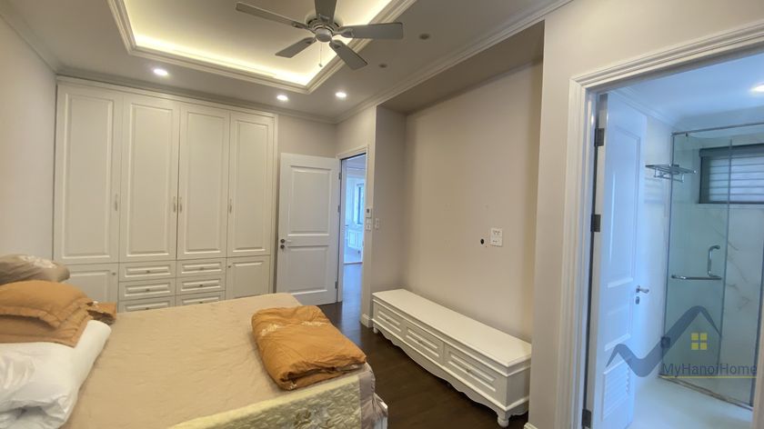 4 bedrooms Villa in Long Bien, Ha Noi, Vietnam No. 19145
