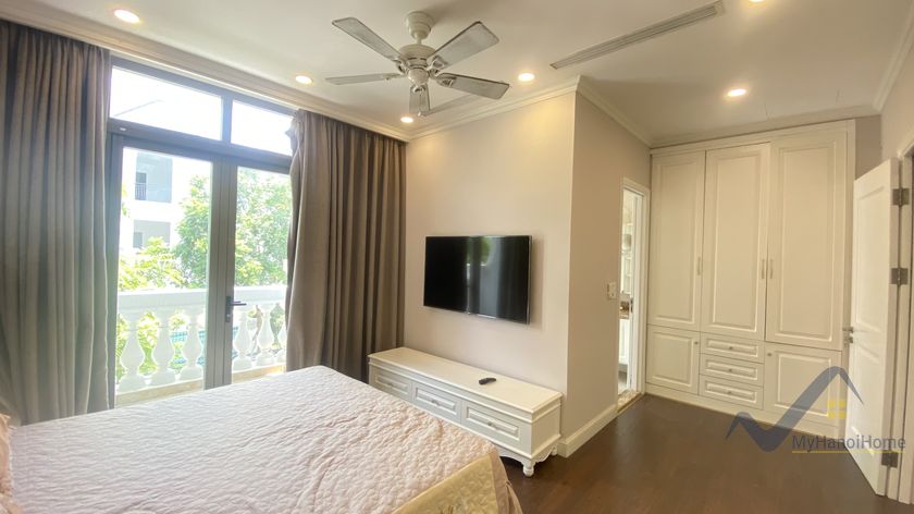 4 bedrooms Villa in Long Bien, Ha Noi, Vietnam No. 19145