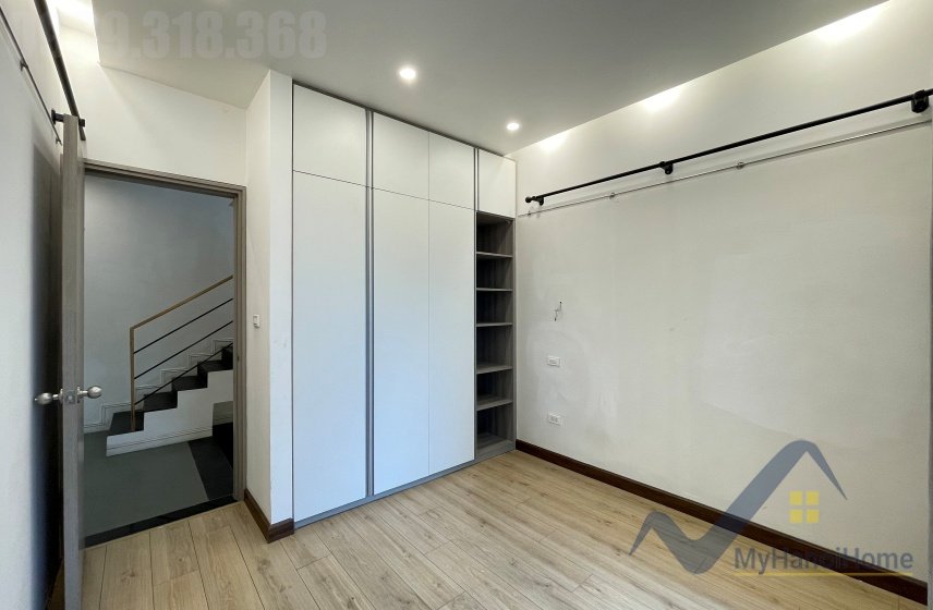 5 bedrooms Villa in Long Bien, Ha Noi, Vietnam No. 29995