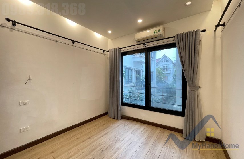 5 bedrooms Villa in Long Bien, Ha Noi, Vietnam No. 29995