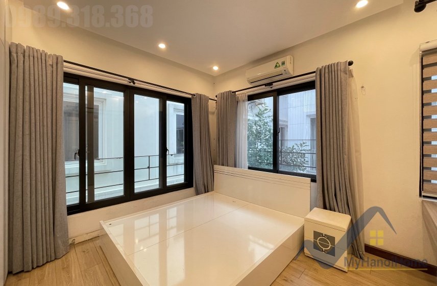 5 bedrooms Villa in Long Bien, Ha Noi, Vietnam No. 29995