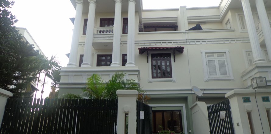 5 bedrooms Villa in Tay Ho, Ha Noi, No. 6230