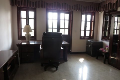 5 bedrooms Villa in Tay Ho, Ha Noi, No. 6230 16