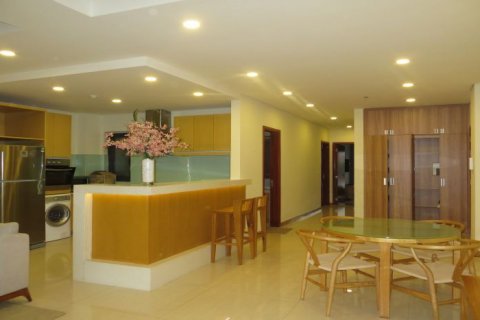 2 bedrooms Apartment in Tay Ho, Ha Noi, No. 20216 2