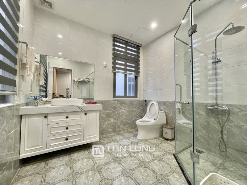5 bedrooms Villa in Long Bien, Ha Noi, Vietnam No. 2219