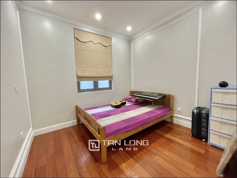5 bedrooms Villa in Long Bien, Ha Noi, Vietnam No. 2219