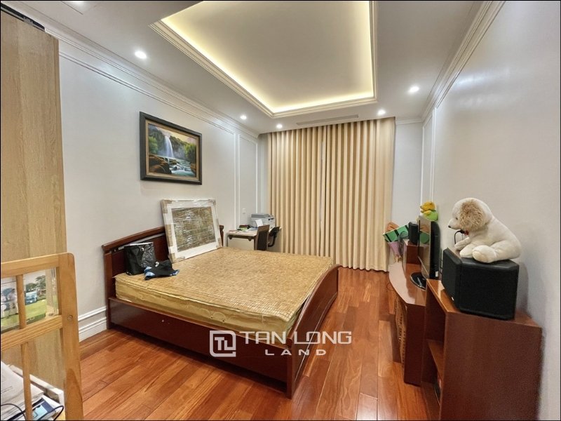 5 bedrooms Villa in Long Bien, Ha Noi, Vietnam No. 2219