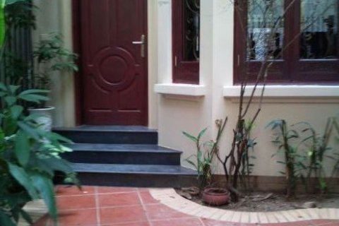 3 bedrooms Villa in Tay Ho, Ha Noi, No. 7319 2