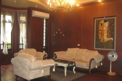 3 bedrooms Villa in Tay Ho, Ha Noi, No. 7319 12