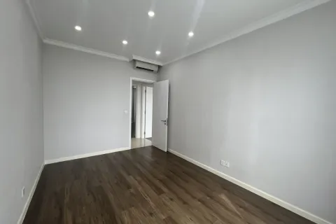 4 bedrooms Apartment in Ho Chi Minh,  No. 27527 2