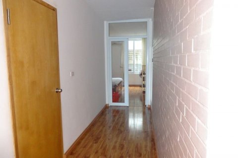 1 bedroom Apartment in Hai Ba Trung, Ha Noi,  No. 5976 8