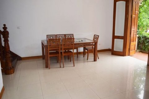 Дом с 5 спальнями в Тэйхо, Ханой ,  № 5980 8