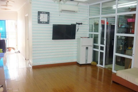 Квартира с 3 спальнями в Намтыльем, Ханой , № 6691
