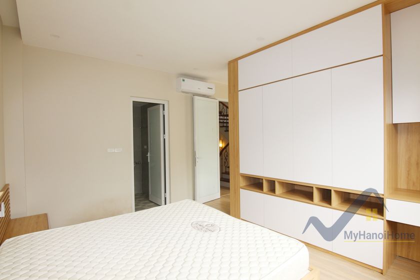 4 bedrooms Villa in Long Bien, Ha Noi, Vietnam No. 19201