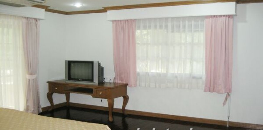 3 bedrooms Villa in Tay Ho, Ha Noi, No. 7382