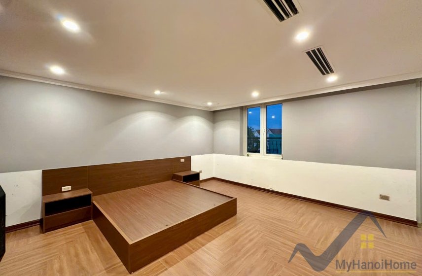 4 bedrooms Villa in Long Bien, Ha Noi, Vietnam No. 26382