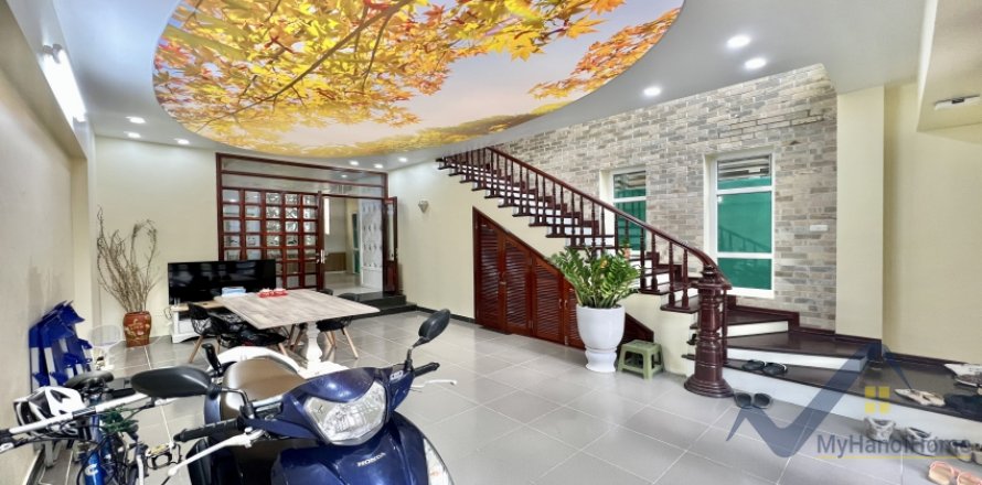 5 bedrooms Villa in Tay Ho, Ha Noi, No. 18901