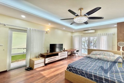 5 bedrooms Villa in Tay Ho, Ha Noi, No. 18901 10