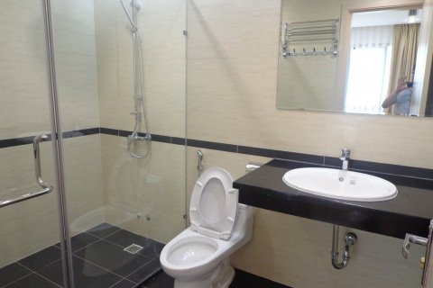 1 bedroom Apartment in Hai Ba Trung, Ha Noi, No. 5377 5