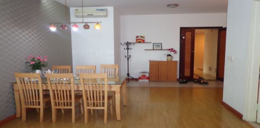 3 bedrooms Apartment in Tay Ho, Ha Noi,  No. 7774