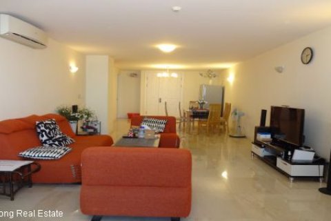 3 bedrooms Apartment in Tay Ho, Ha Noi, No. 7773 2