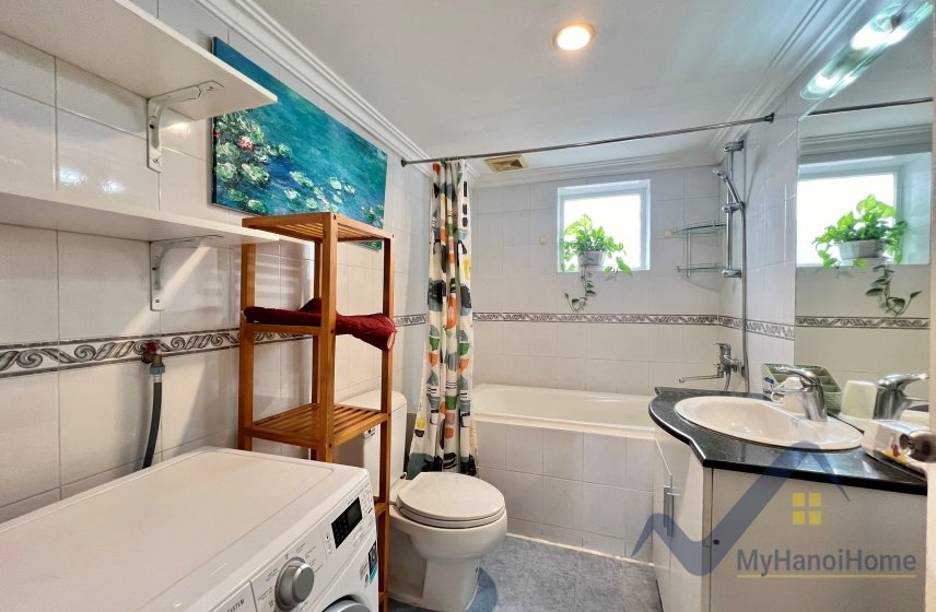 2 bedrooms Apartment in Hoan Kiem, Ha Noi, Vietnam No. 18741