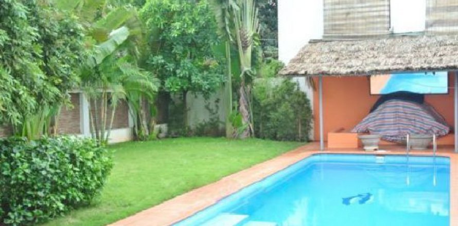 4 bedrooms Villa in Tay Ho, Ha Noi, No. 8769