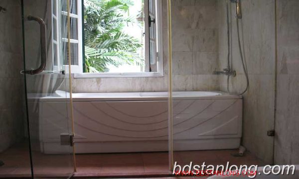 4 bedrooms Villa in Tay Ho, Ha Noi, Vietnam No. 8771