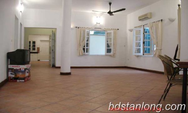 4 bedrooms Villa in Tay Ho, Ha Noi, Vietnam No. 8771