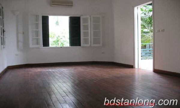 4 bedrooms Villa in Tay Ho, Ha Noi, Vietnam No. 8771