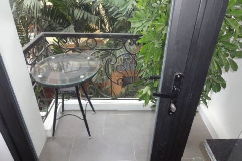 1 bedroom Apartment in Tay Ho, Ha Noi, No. 5246 5