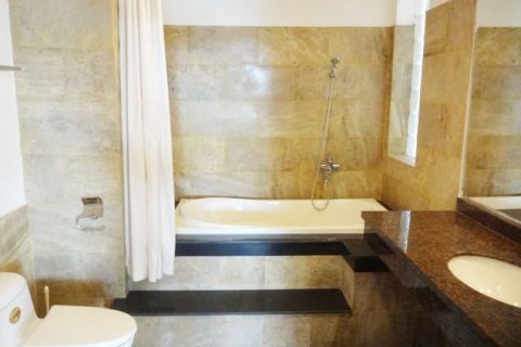 Квартира с 3 спальнями в Тэйхо, Ханой , № 5241 14